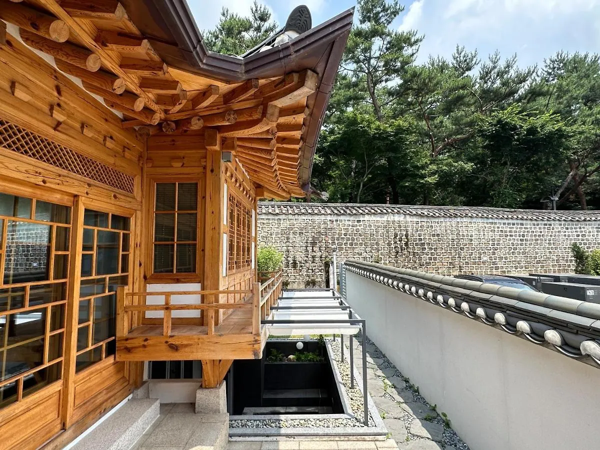 Serenity Villa Seul 0*,